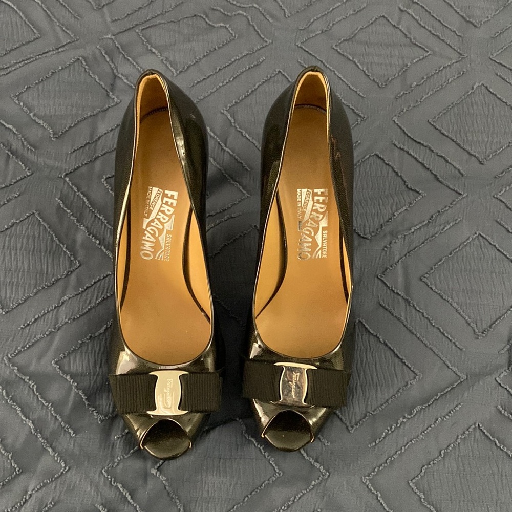 Salvatore Ferragamo women’s black heels size 8.5